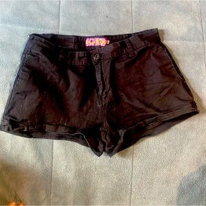 Women short size 13